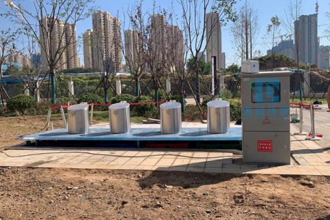 领先一点点的更安全的原创垃圾压缩机-垃圾中转站压缩设备生产厂家